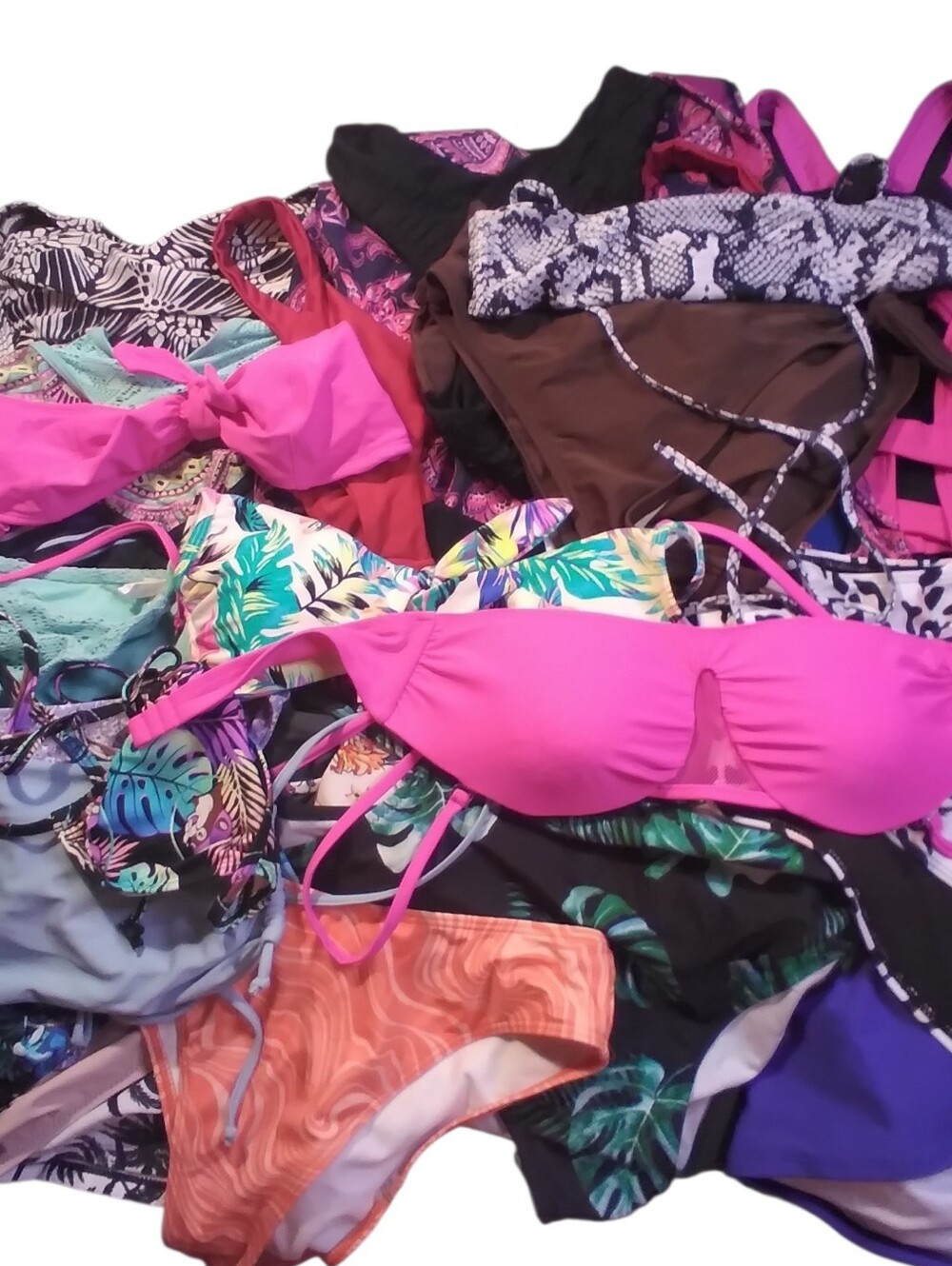 25 Pc Mixed Bundle Of Swimwear Size M Beachy Resortwear Vacation